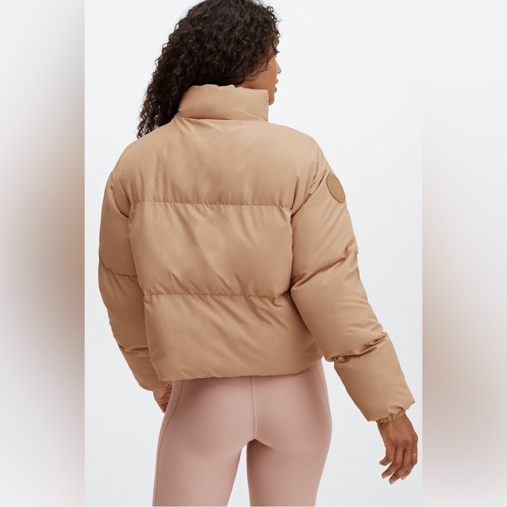 Fabletics Wander Cropped Puffer Jacket in Desert Size XL Coat Insulated - Picture 3 of 13